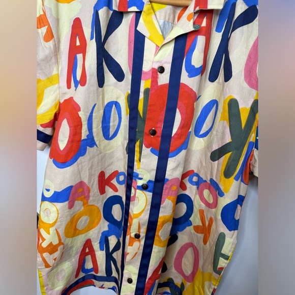 Akoo Effortless Woven Button Down Shirt macadamia print colorful short sleeve - Picture 5 of 11